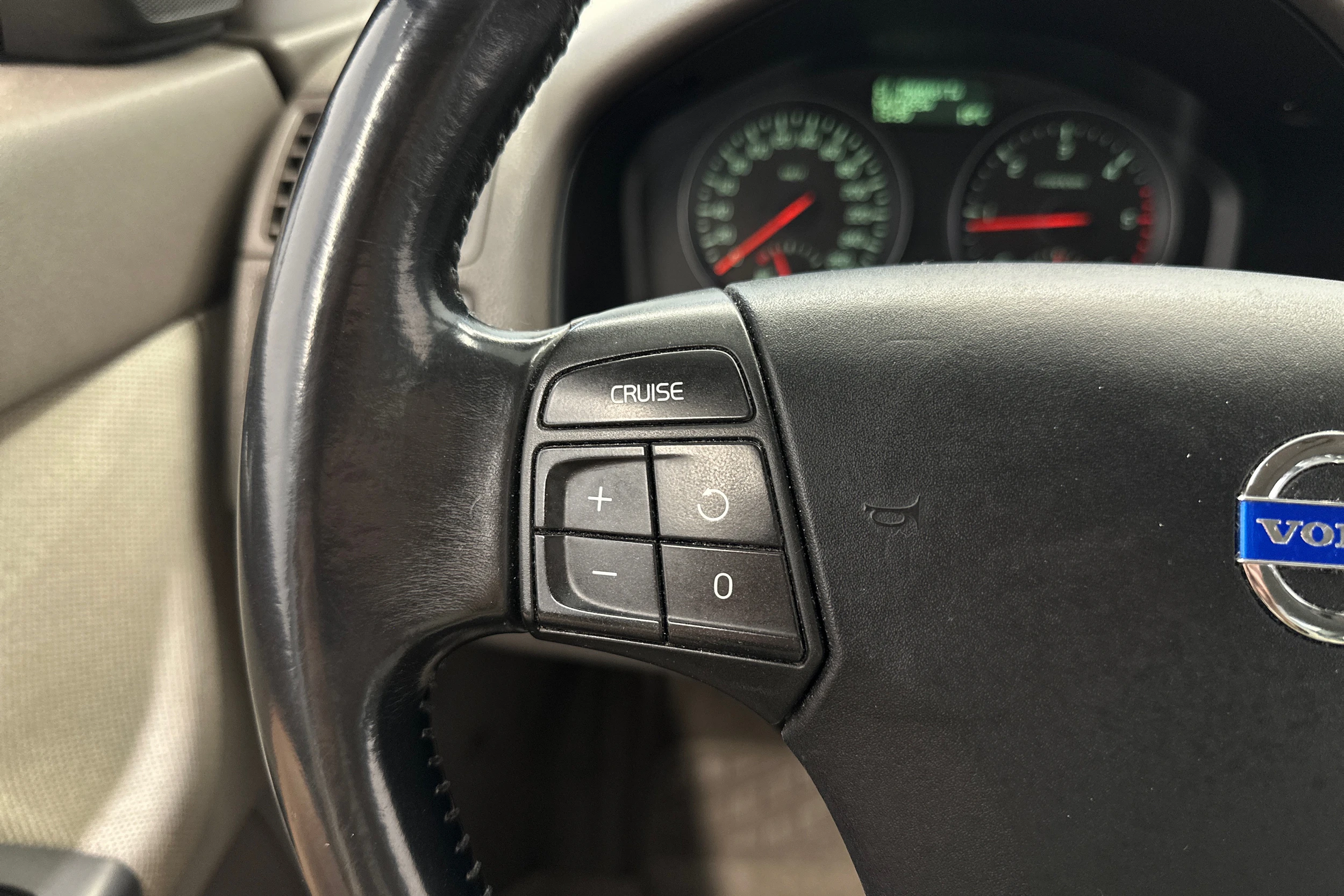 sininen Volvo S40 2008 kuva 13.