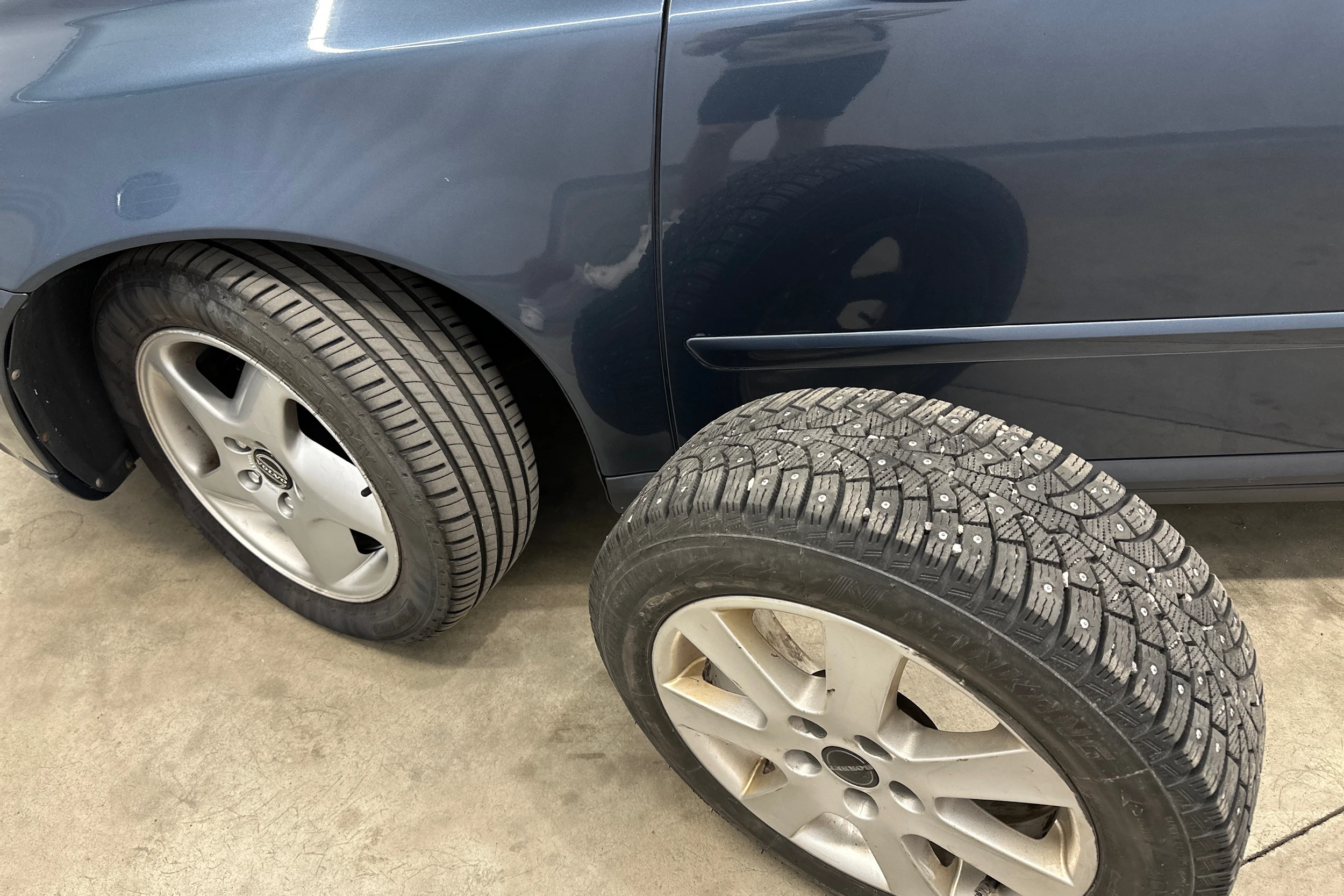 sininen Volvo S40 2008 kuva 24.