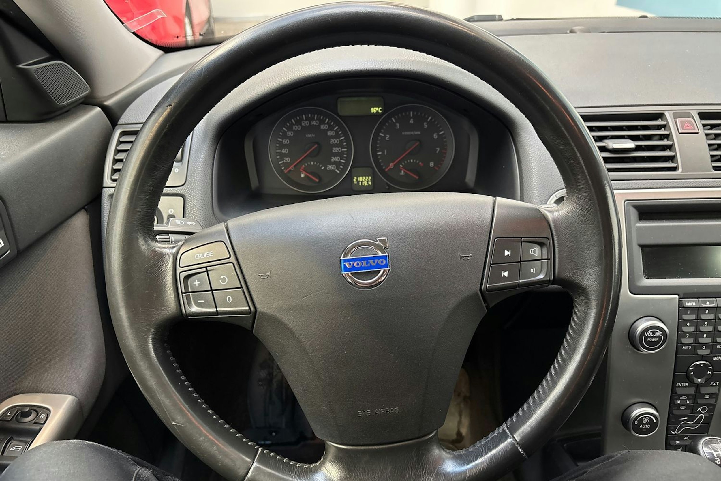 harmaa Volvo S40 2008 kuva 16.