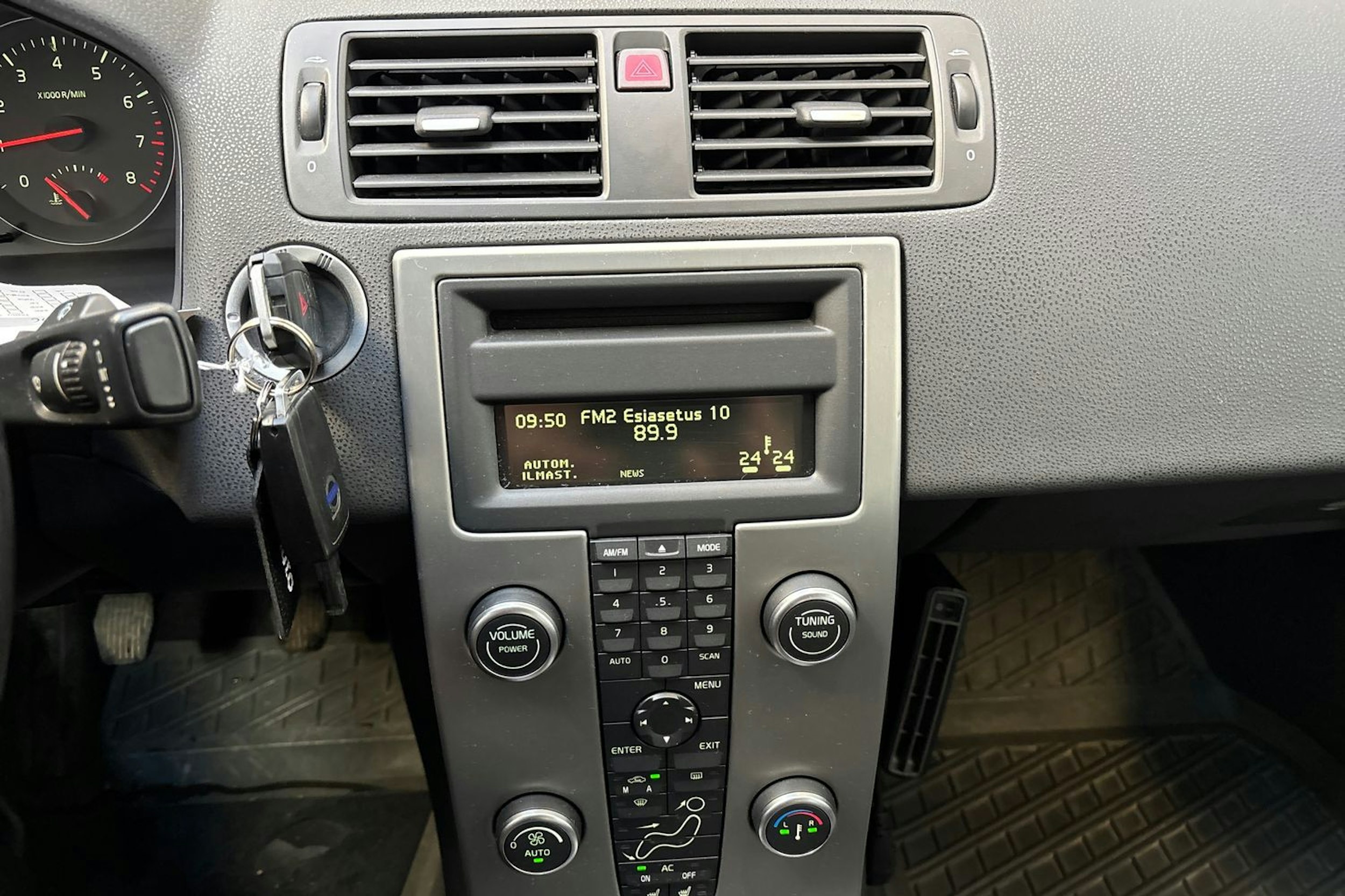 harmaa Volvo S40 2008 kuva 18.