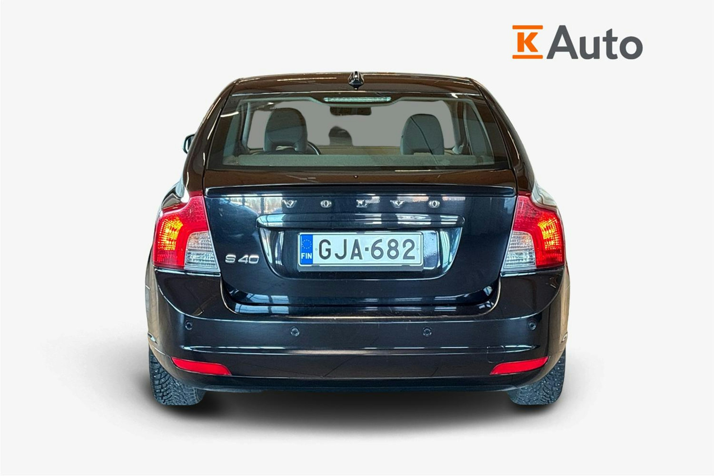 Musta Volvo S40 2010 kuva 3.