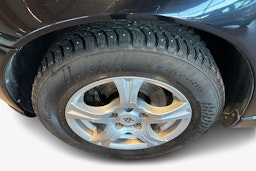 Musta Volvo S40 2010 kuva 11.