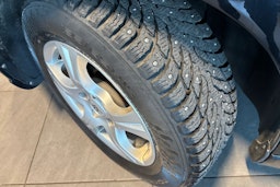 Musta Volvo S40 2010 kuva 13.