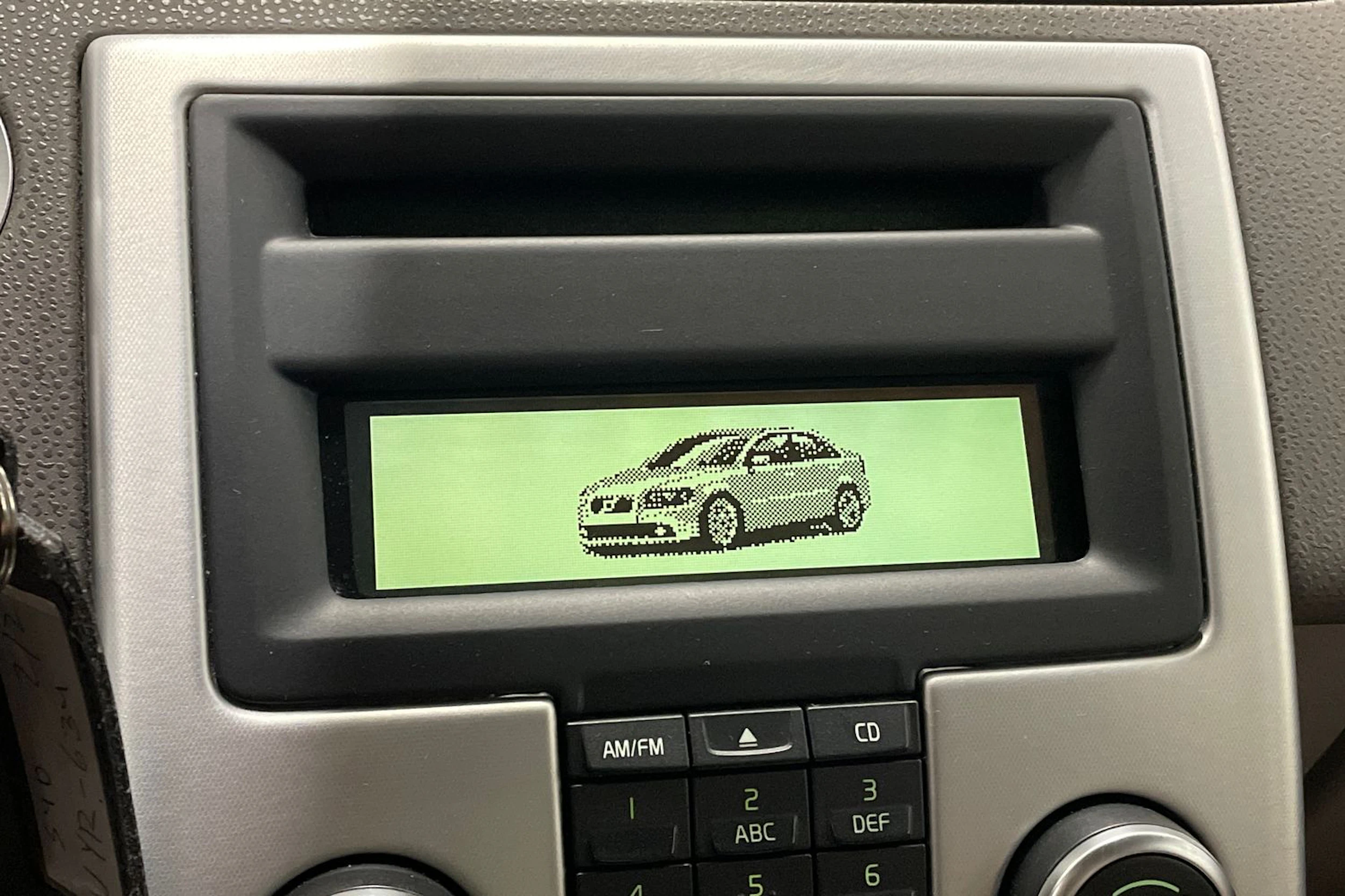 valkoinen Volvo S40 2011 kuva 19.