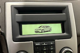 valkoinen Volvo S40 2011 kuva 19.