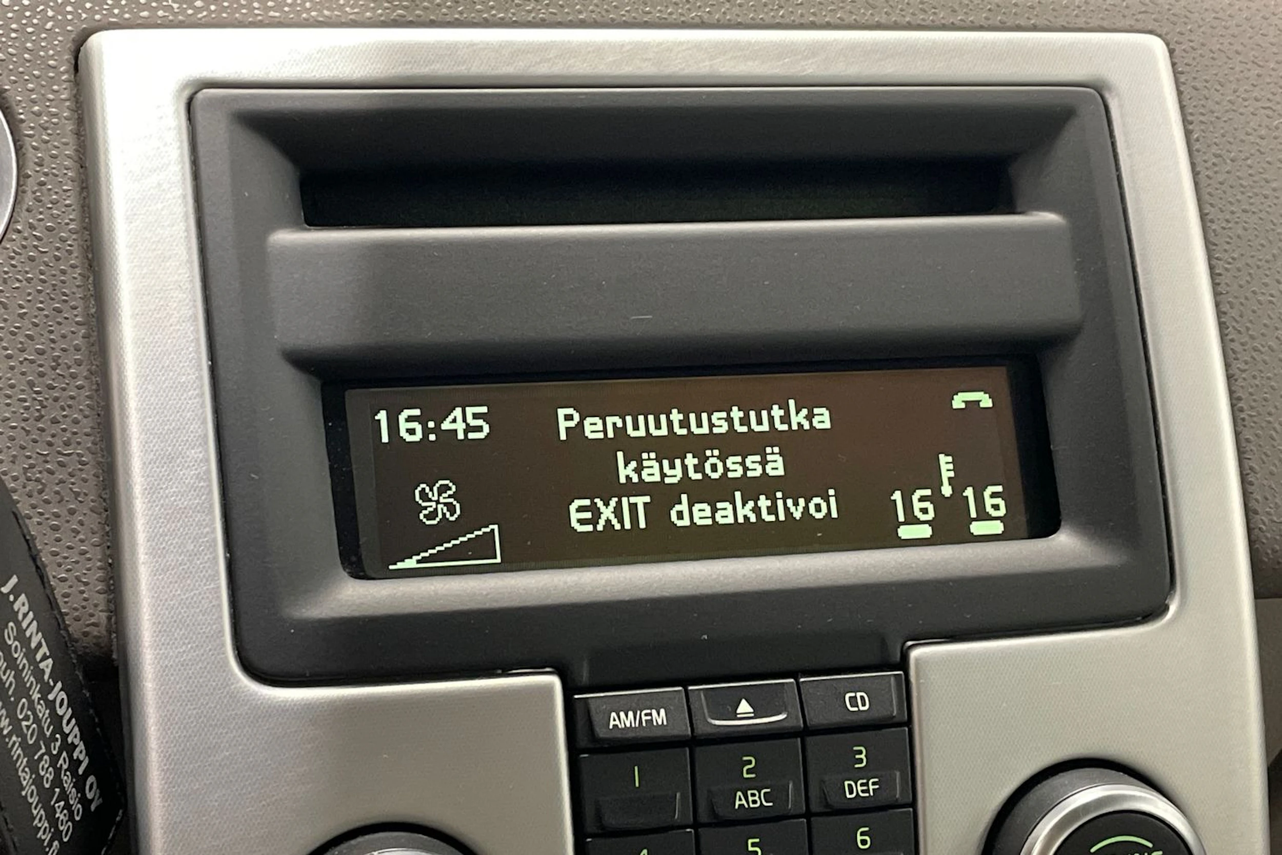 valkoinen Volvo S40 2011 kuva 20.