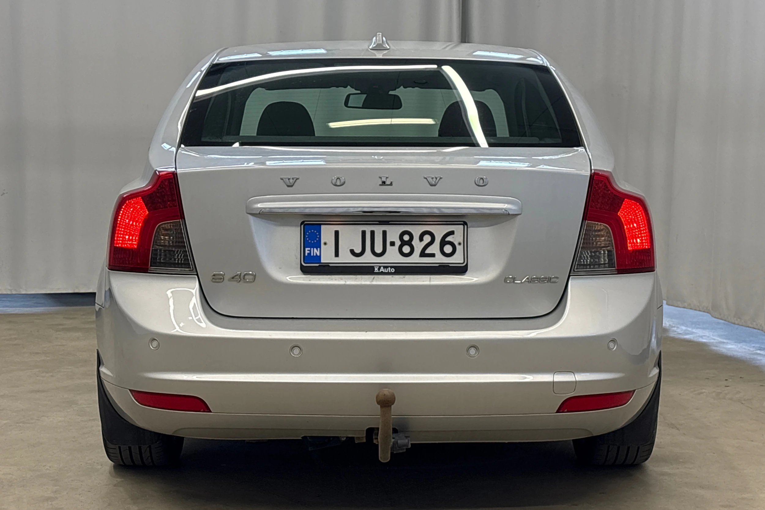 harmaa Volvo S40 2011 kuva 5.