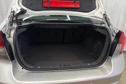 harmaa Volvo S40 2011 kuva 9.