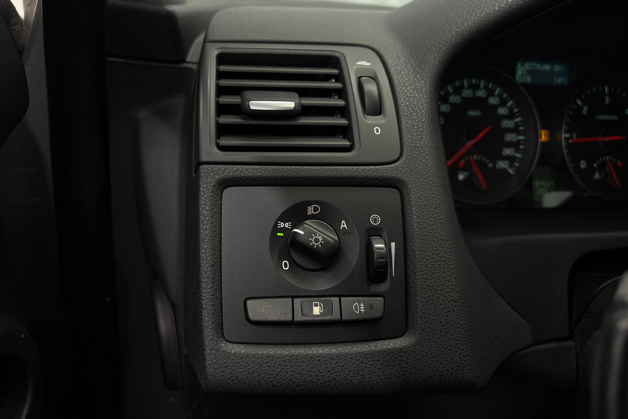 harmaa Volvo S40 2011 kuva 17.