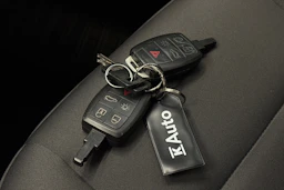 harmaa Volvo S40 2011 kuva 19.
