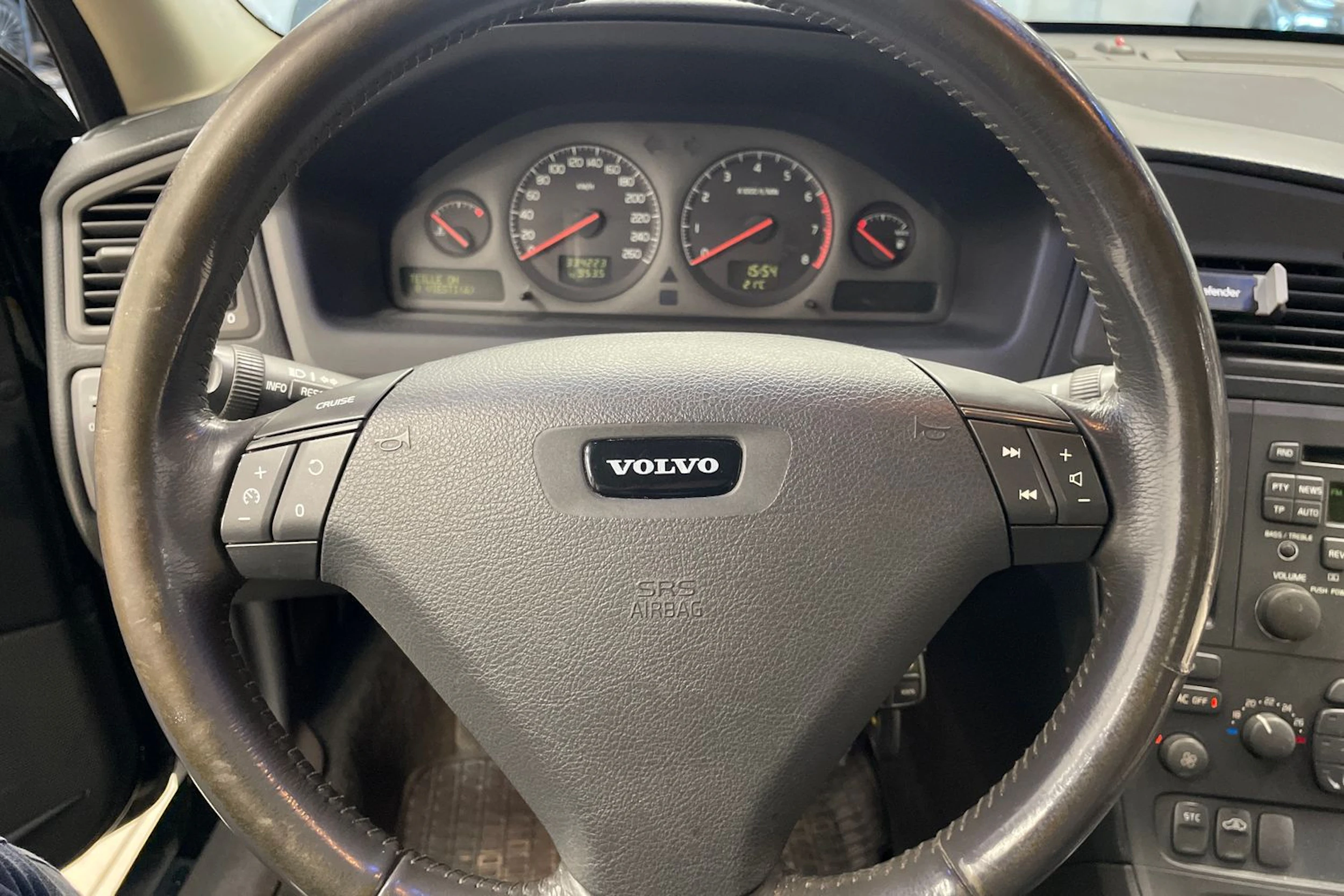 Musta Volvo S60 2000 kuva 18.