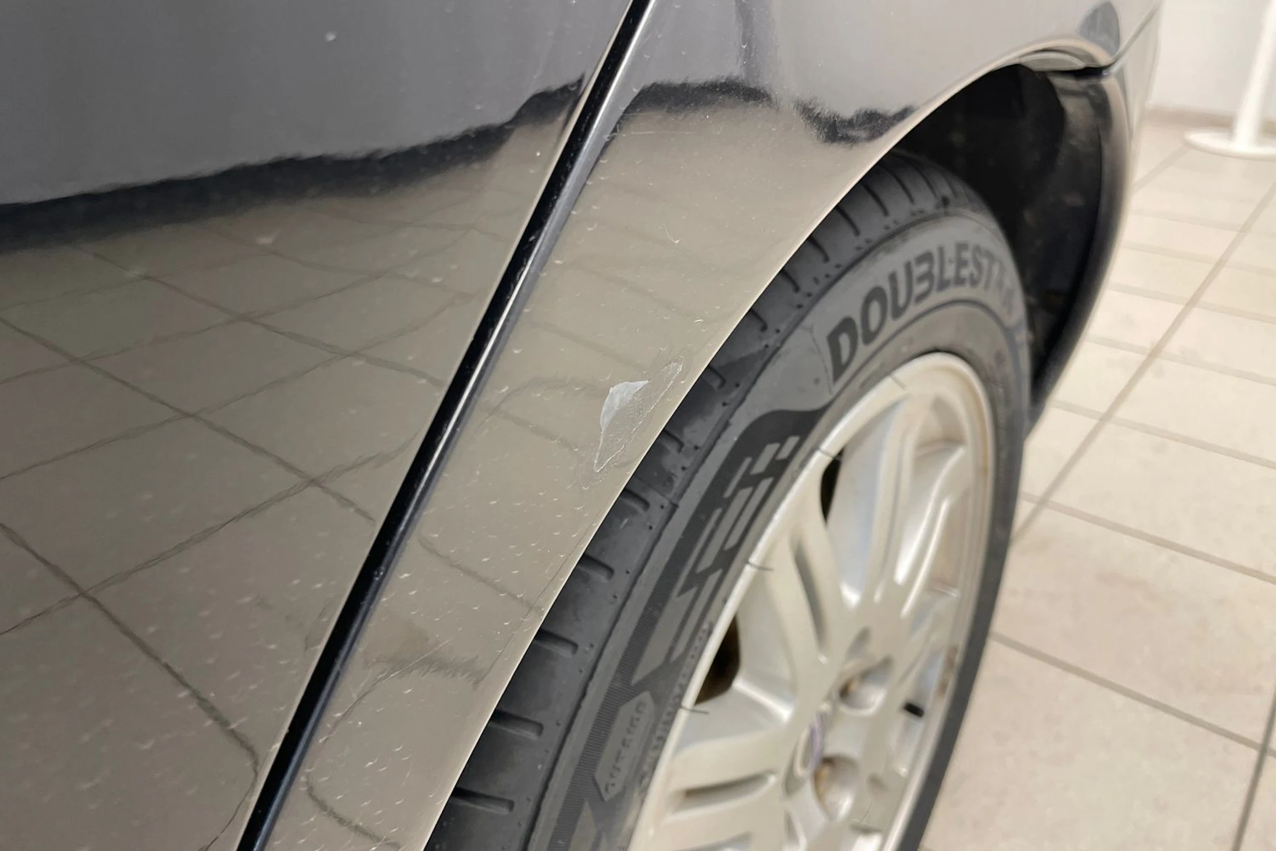 Musta Volvo S60 2000 kuva 28.
