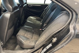 Musta Volvo S60 2001 kuva 8.