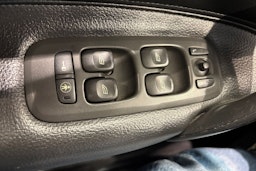 Musta Volvo S60 2001 kuva 13.