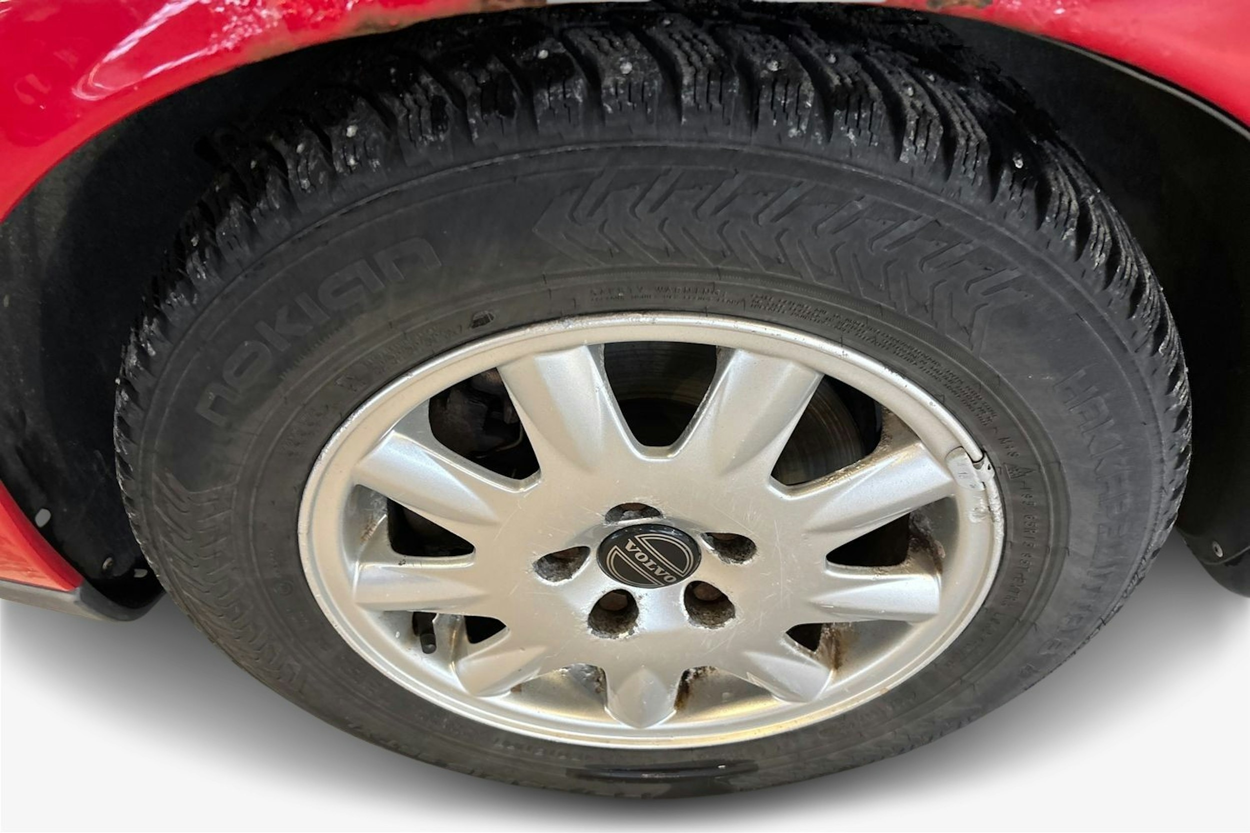 punainen Volvo S60 2002 kuva 9.