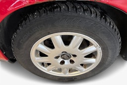 punainen Volvo S60 2002 kuva 9.