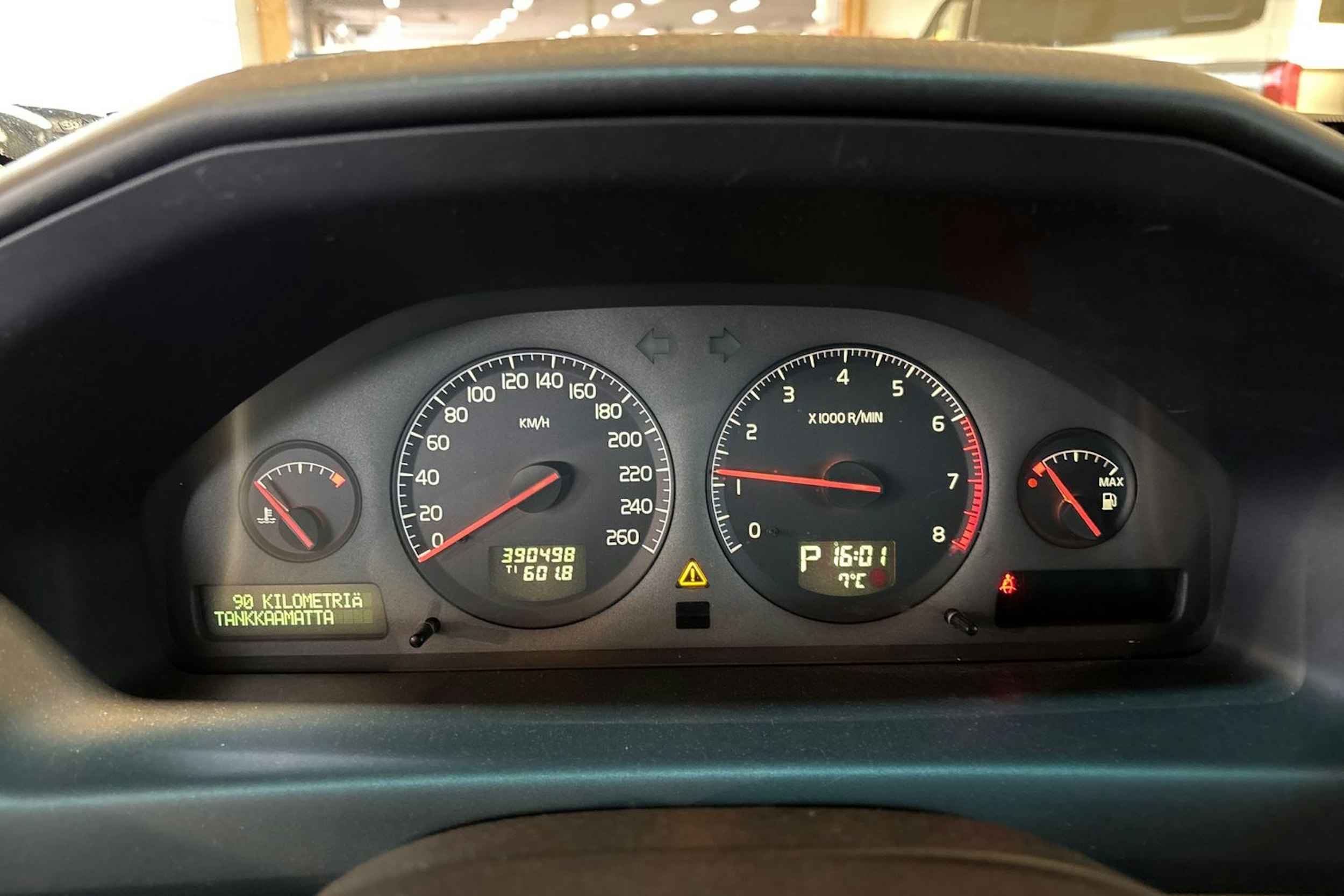 punainen Volvo S60 2002 kuva 11.