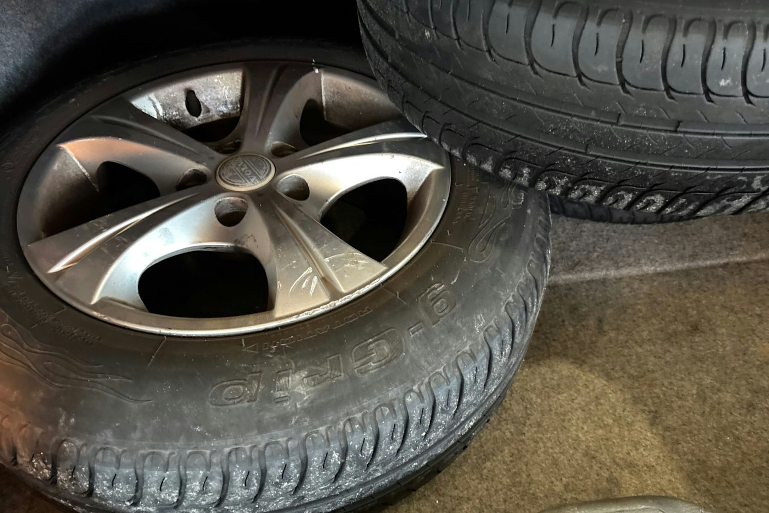 punainen Volvo S60 2002 kuva 16.