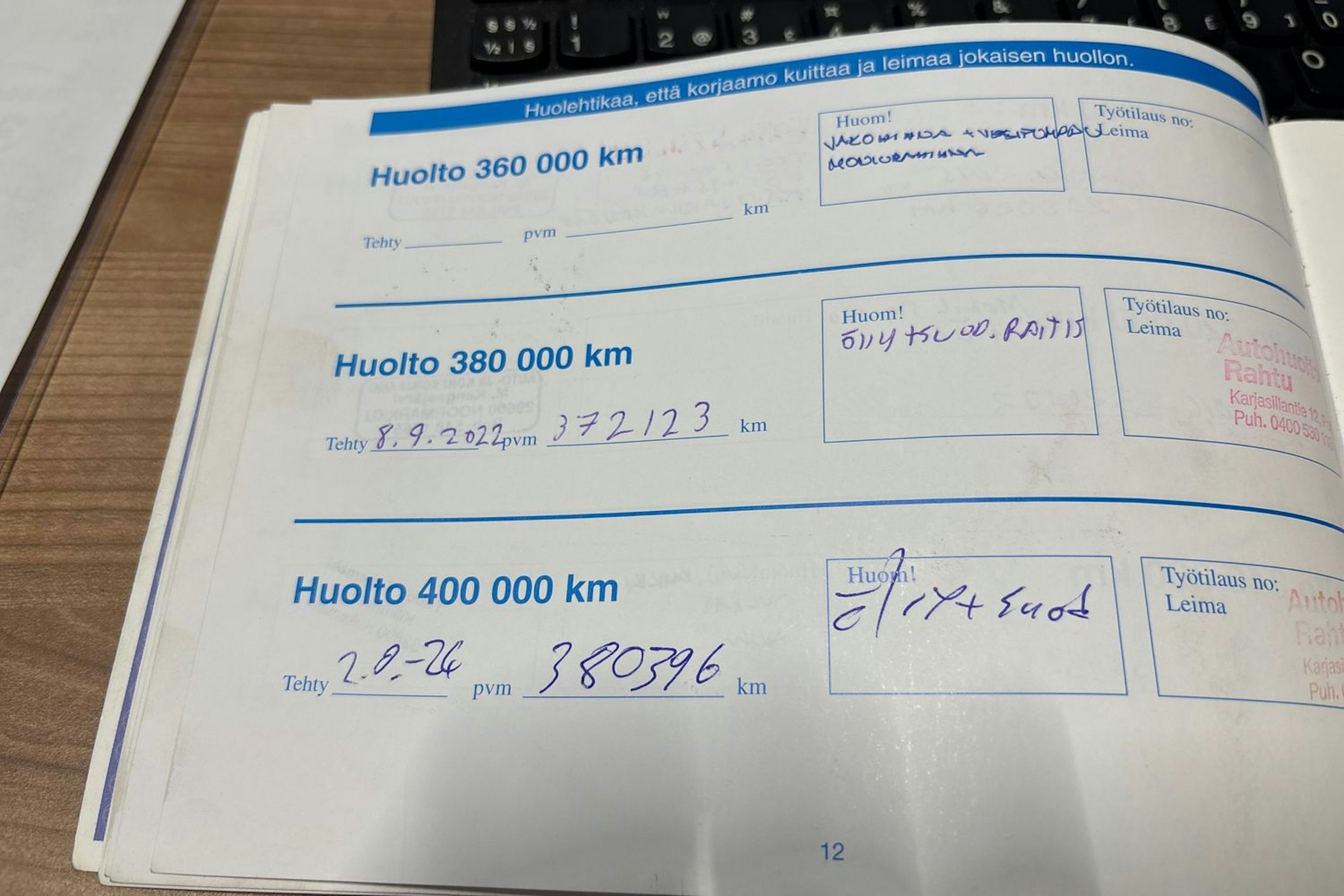 punainen Volvo S60 2002 kuva 25.