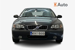 Musta Volvo S60 2002 kuva 2.