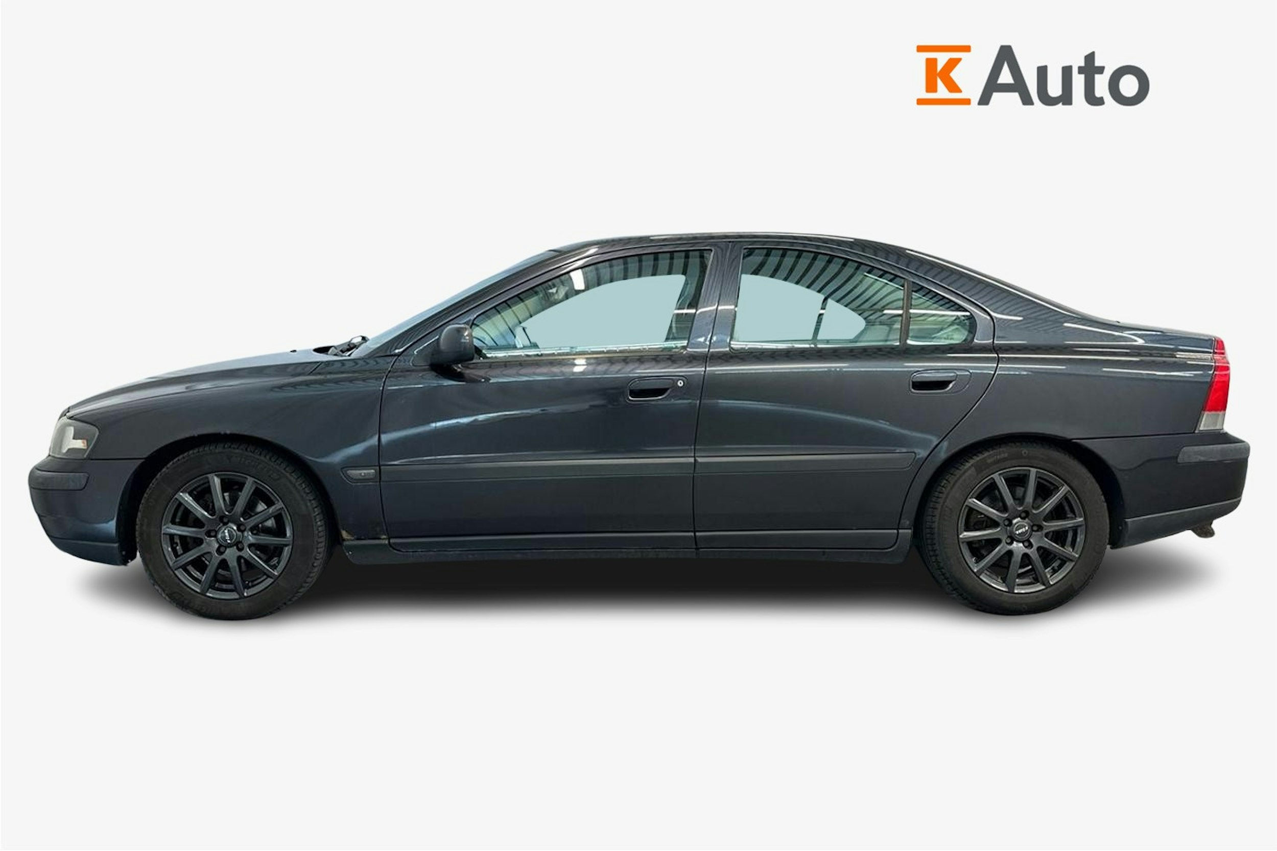 Musta Volvo S60 2002 kuva 4.