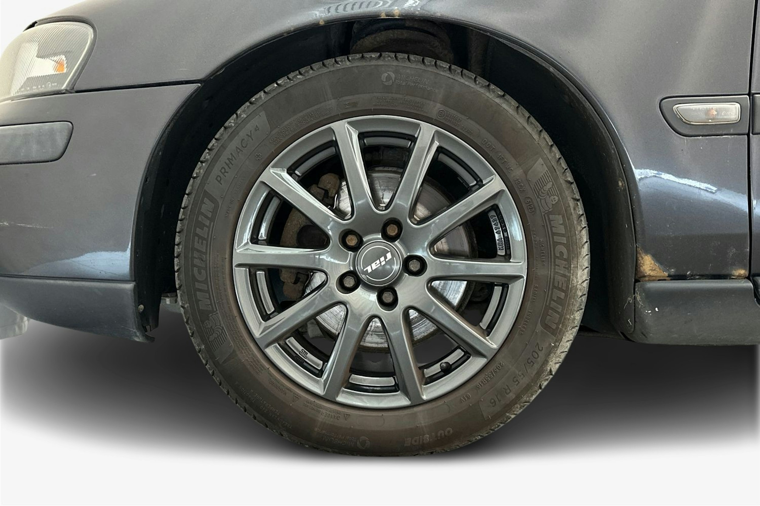 Musta Volvo S60 2002 kuva 9.