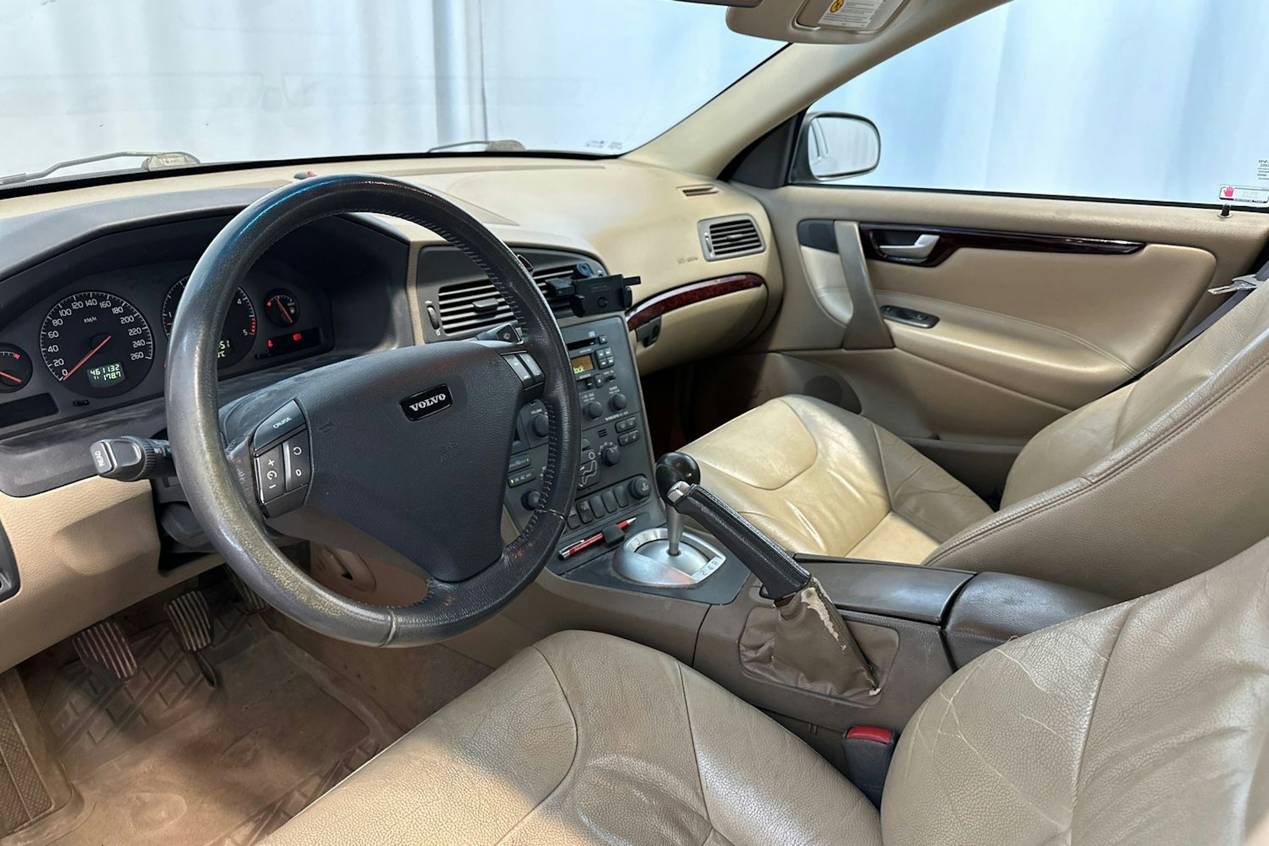 Musta Volvo S60 2002 kuva 12.