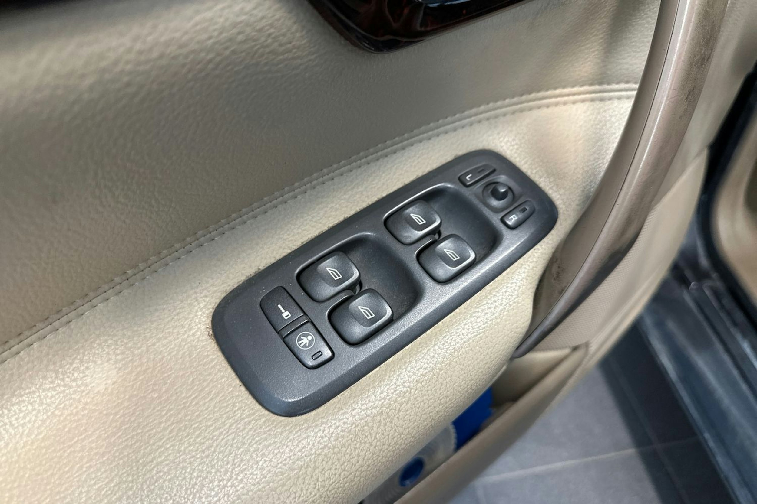 Musta Volvo S60 2002 kuva 15.