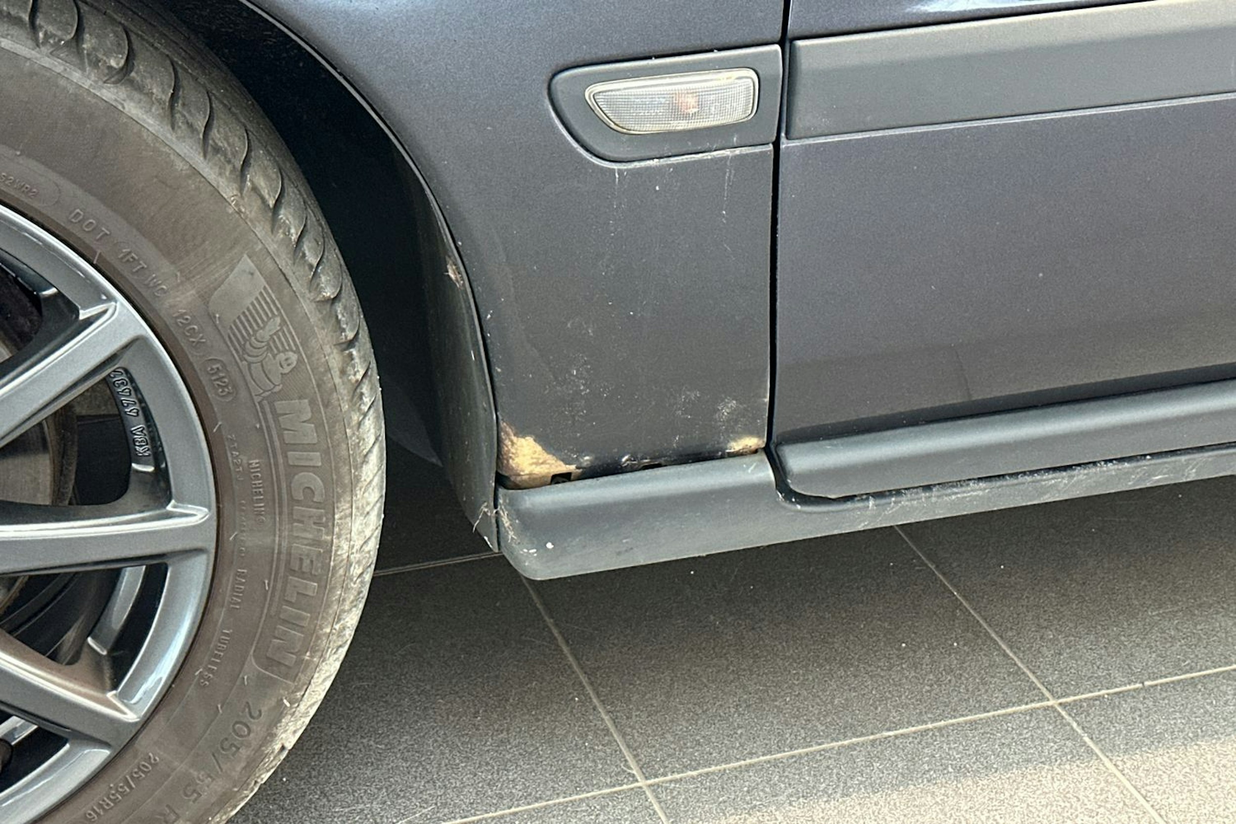 Musta Volvo S60 2002 kuva 25.