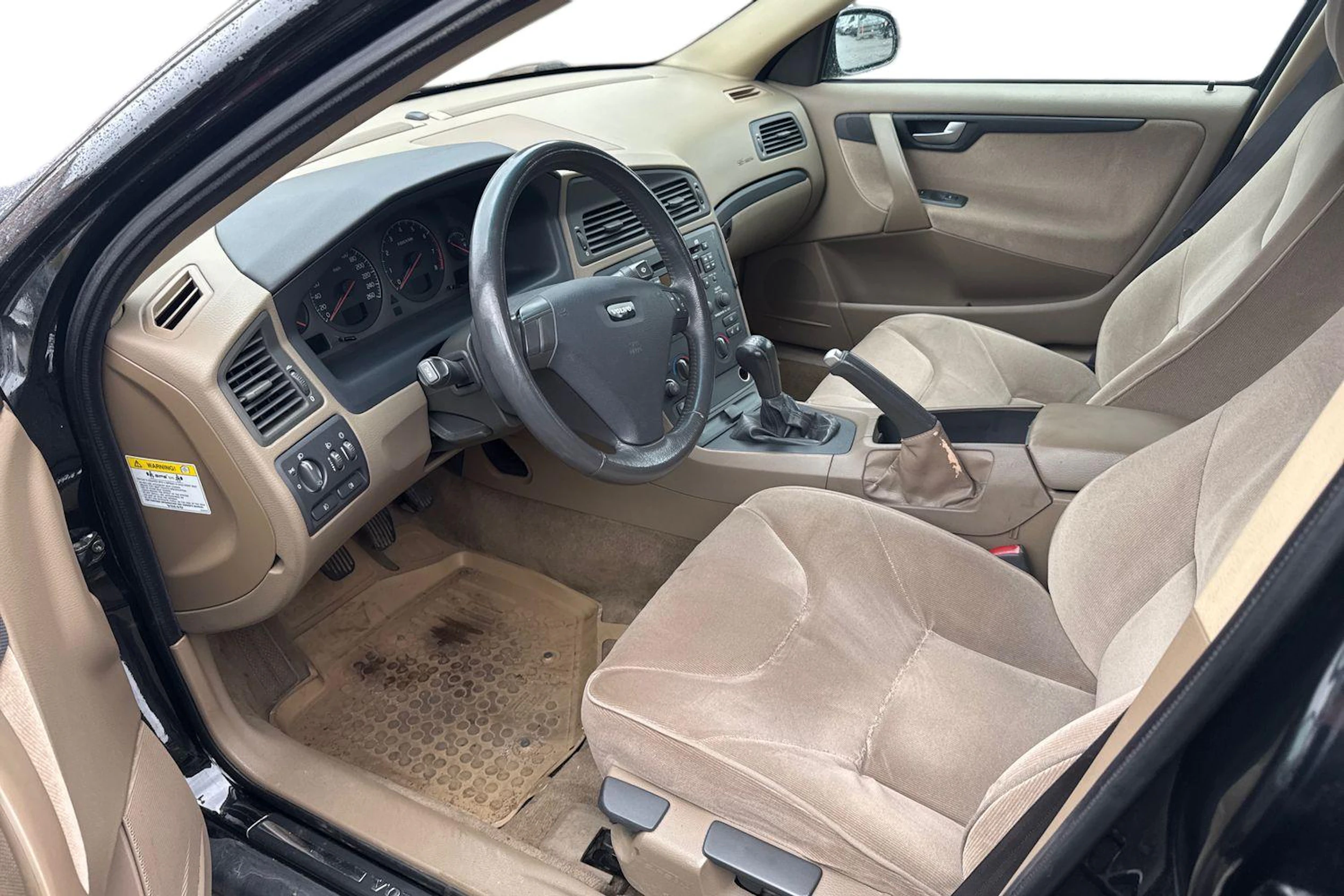 musta Volvo S60 2002 kuva 3.