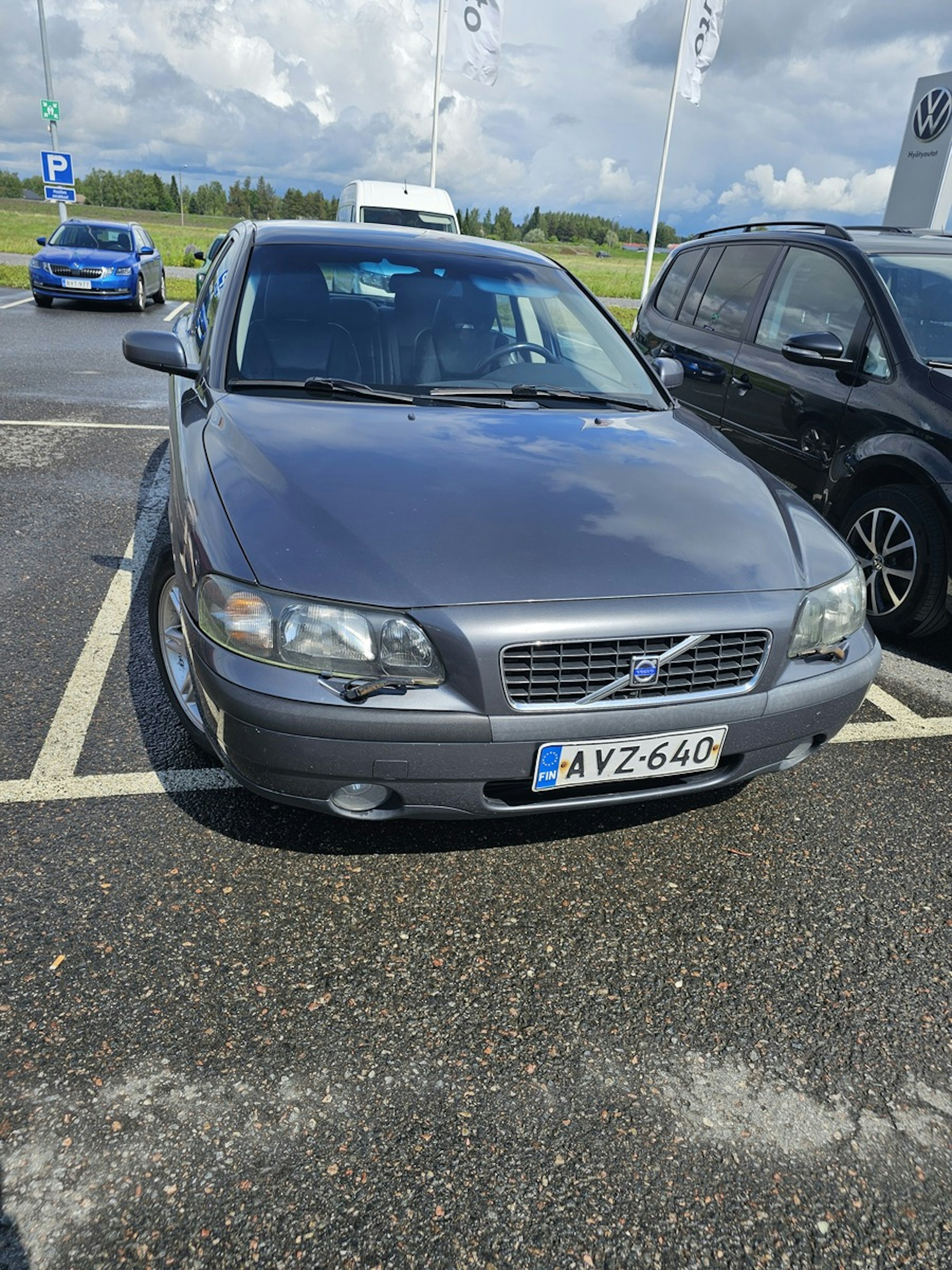 Harmaa Volvo S60 2003 kuva 1.