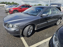 Harmaa Volvo S60 2003 kuva 3.