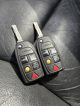 Harmaa Volvo S60 2003 kuva 23.