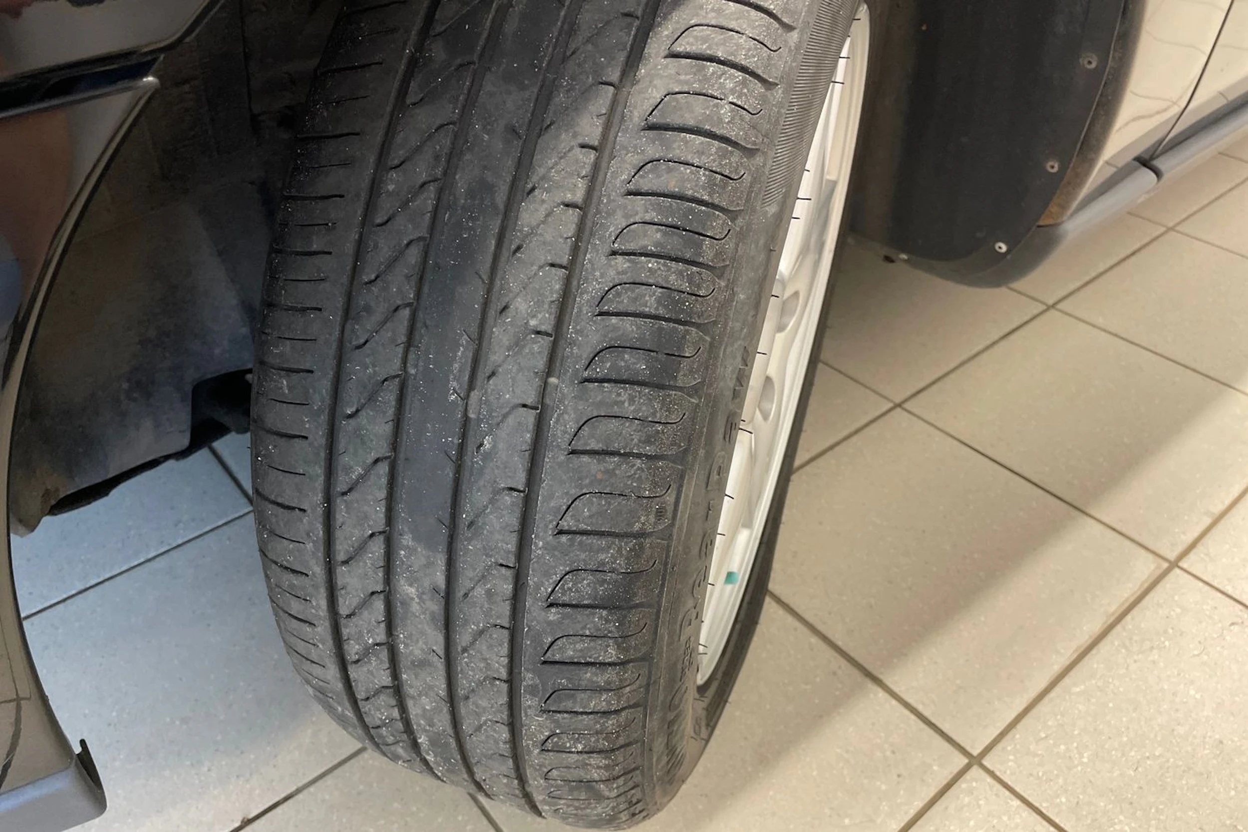 Musta Volvo S60 2004 kuva 10.