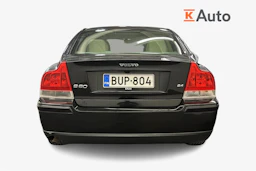 musta Volvo S60 2006 kuva 4.
