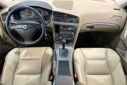 musta Volvo S60 2006 kuva 9.