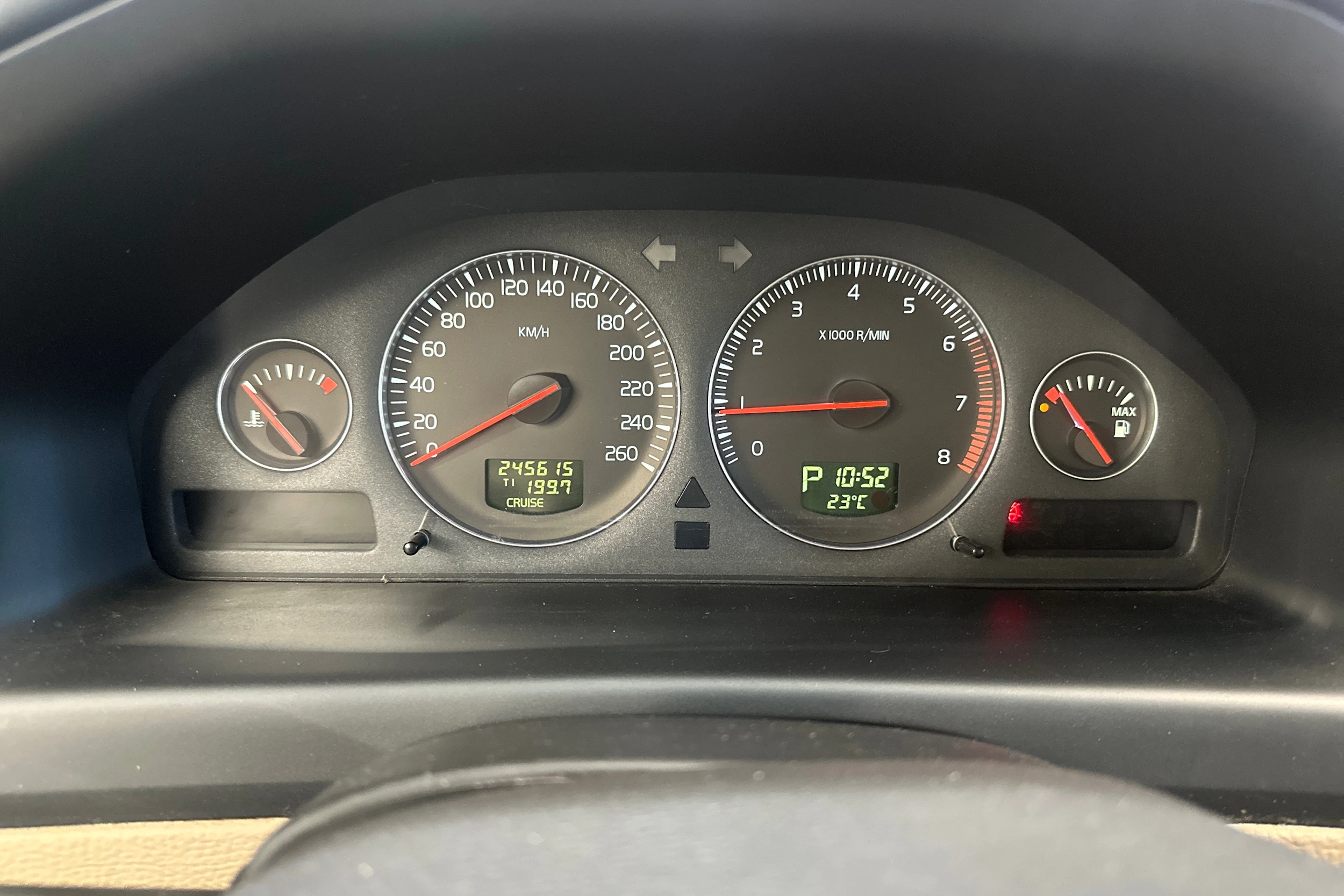 musta Volvo S60 2006 kuva 16.