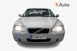 harmaa Volvo S60 2006 kuva 4.