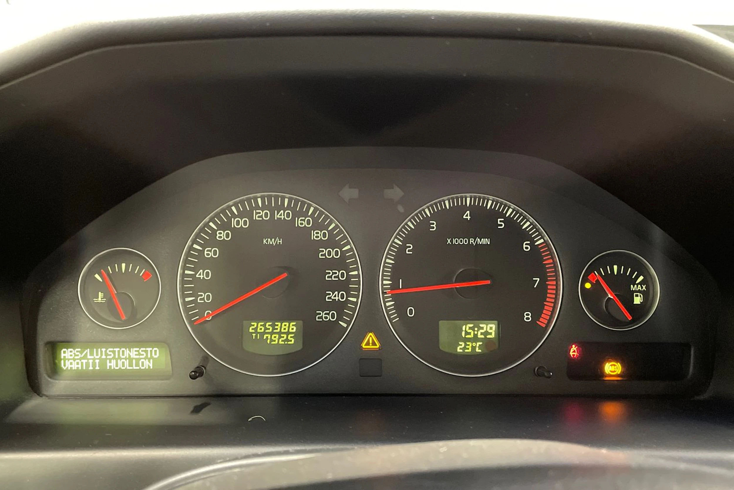harmaa Volvo S60 2006 kuva 13.