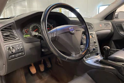 harmaa Volvo S60 2006 kuva 18.
