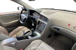 harmaa Volvo S60 2006 kuva 9.