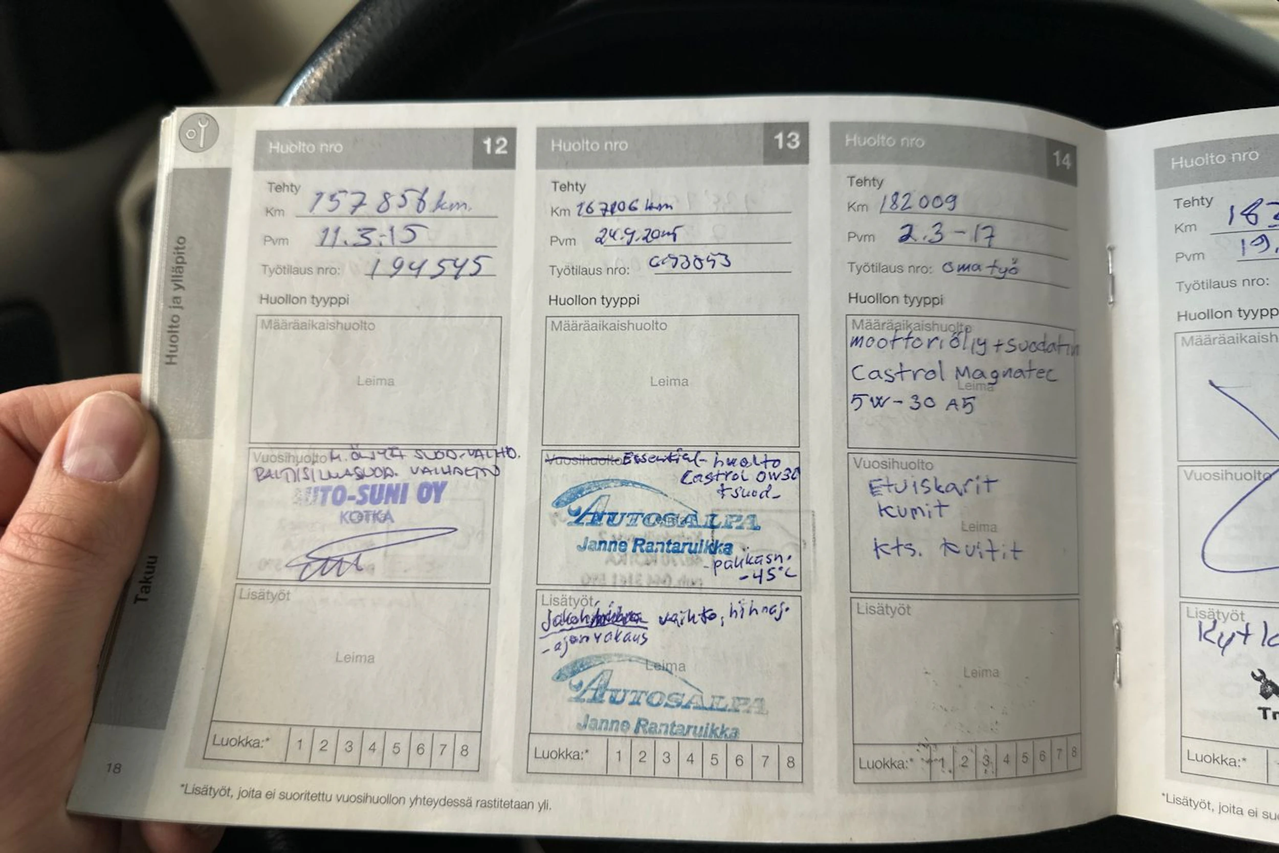 harmaa Volvo S60 2006 kuva 28.