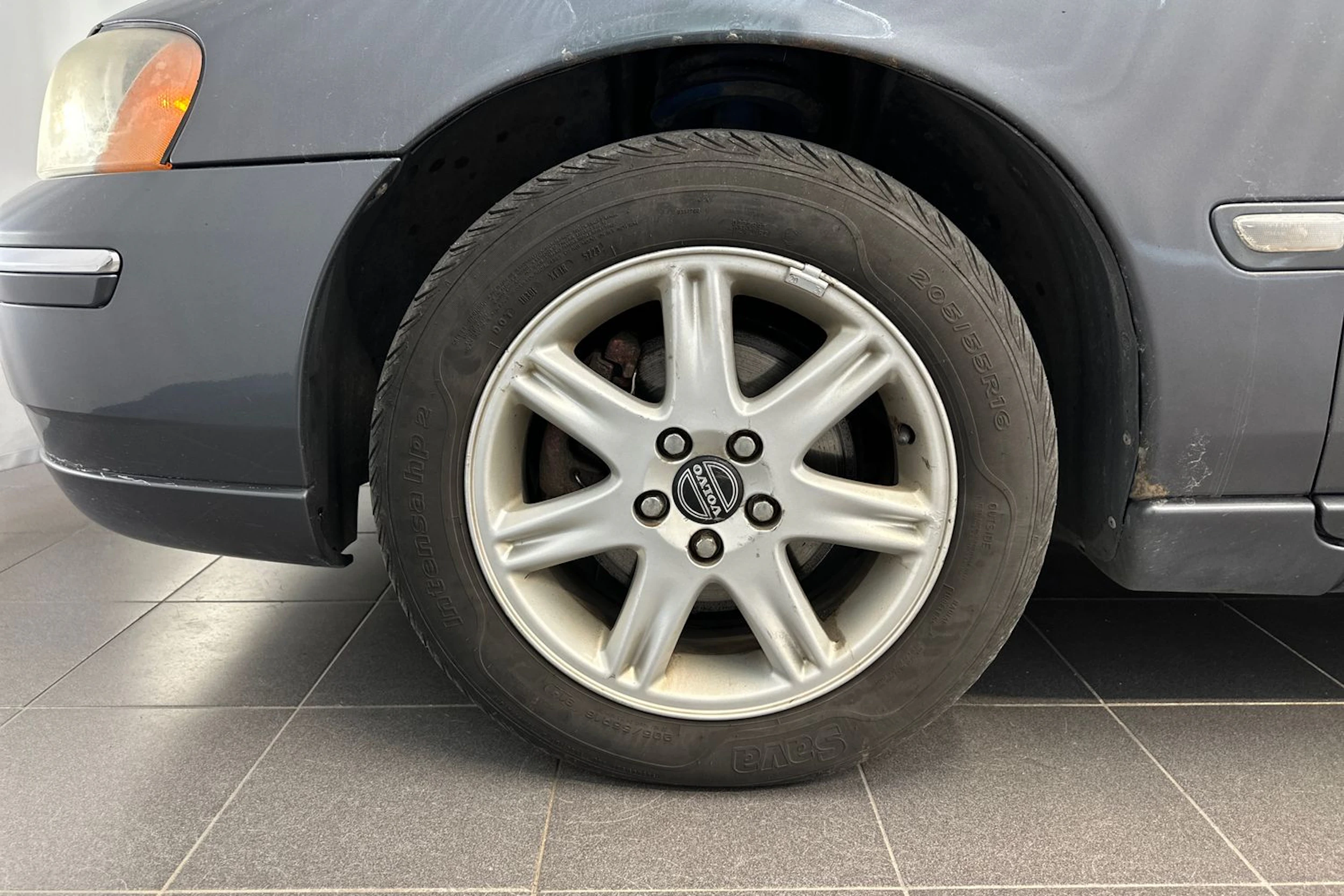 harmaa Volvo S60 2006 kuva 35.