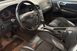 punainen Volvo S60 2007 kuva 6.