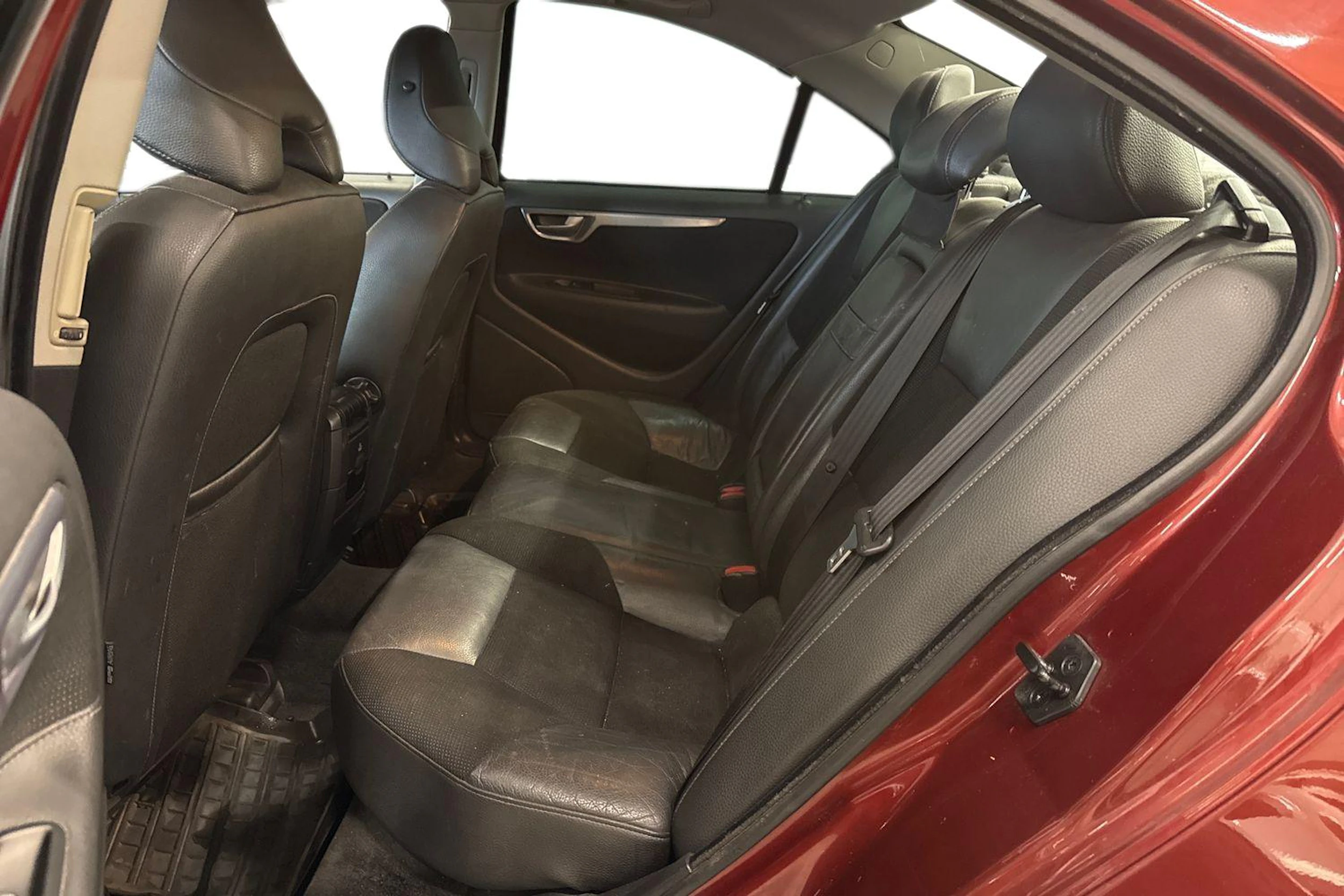 punainen Volvo S60 2007 kuva 8.