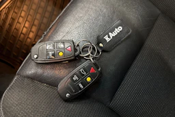 punainen Volvo S60 2007 kuva 21.