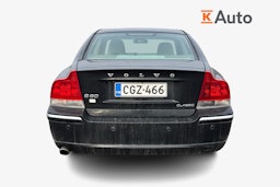 Musta Volvo S60 2008 kuva 3.