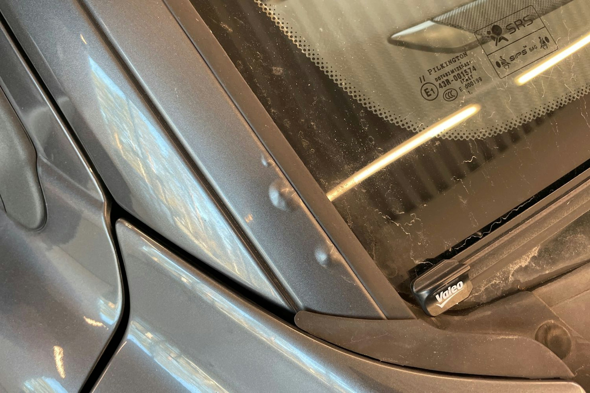 Harmaa Volvo S60 2008 kuva 35.