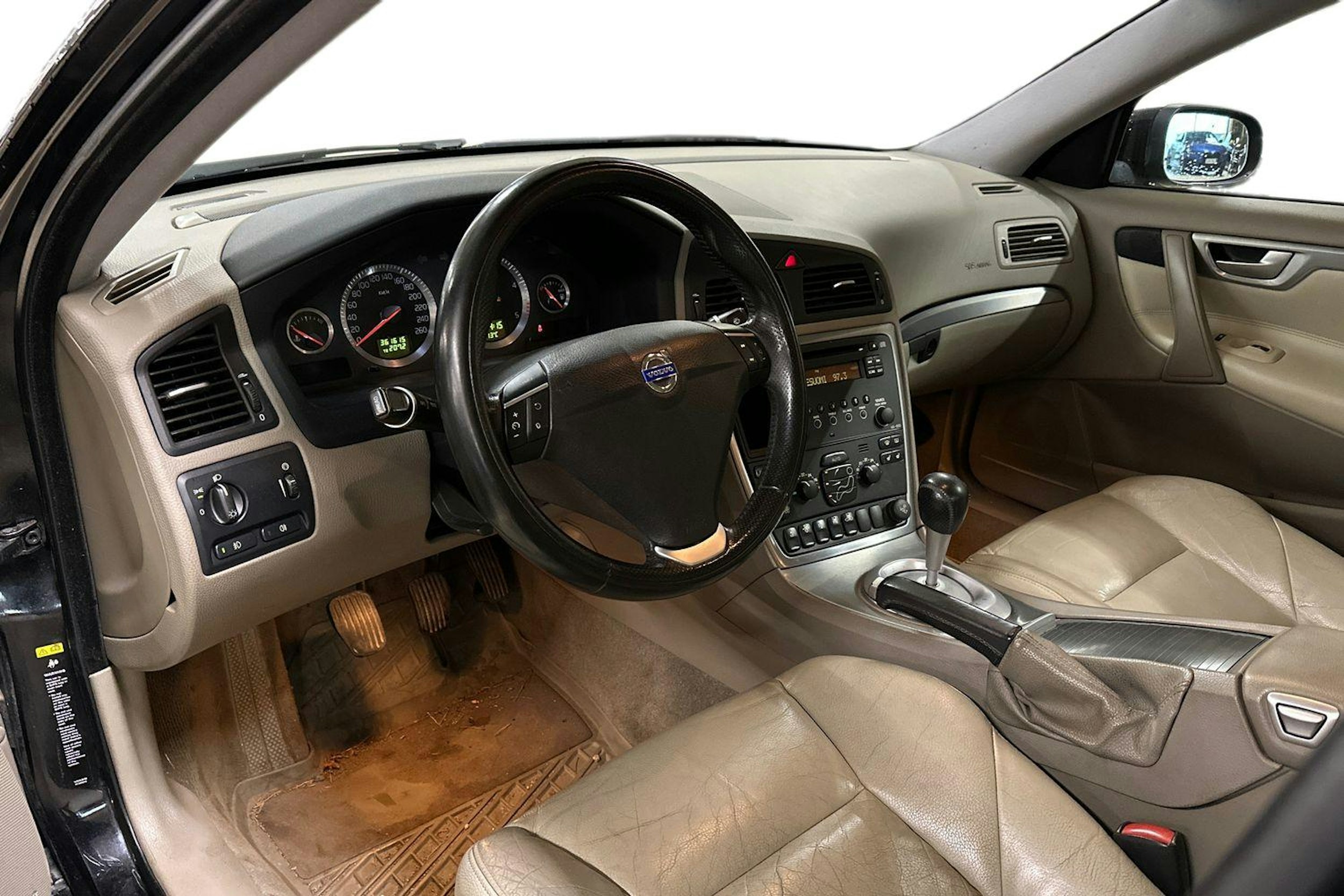 musta Volvo S60 2008 kuva 3.
