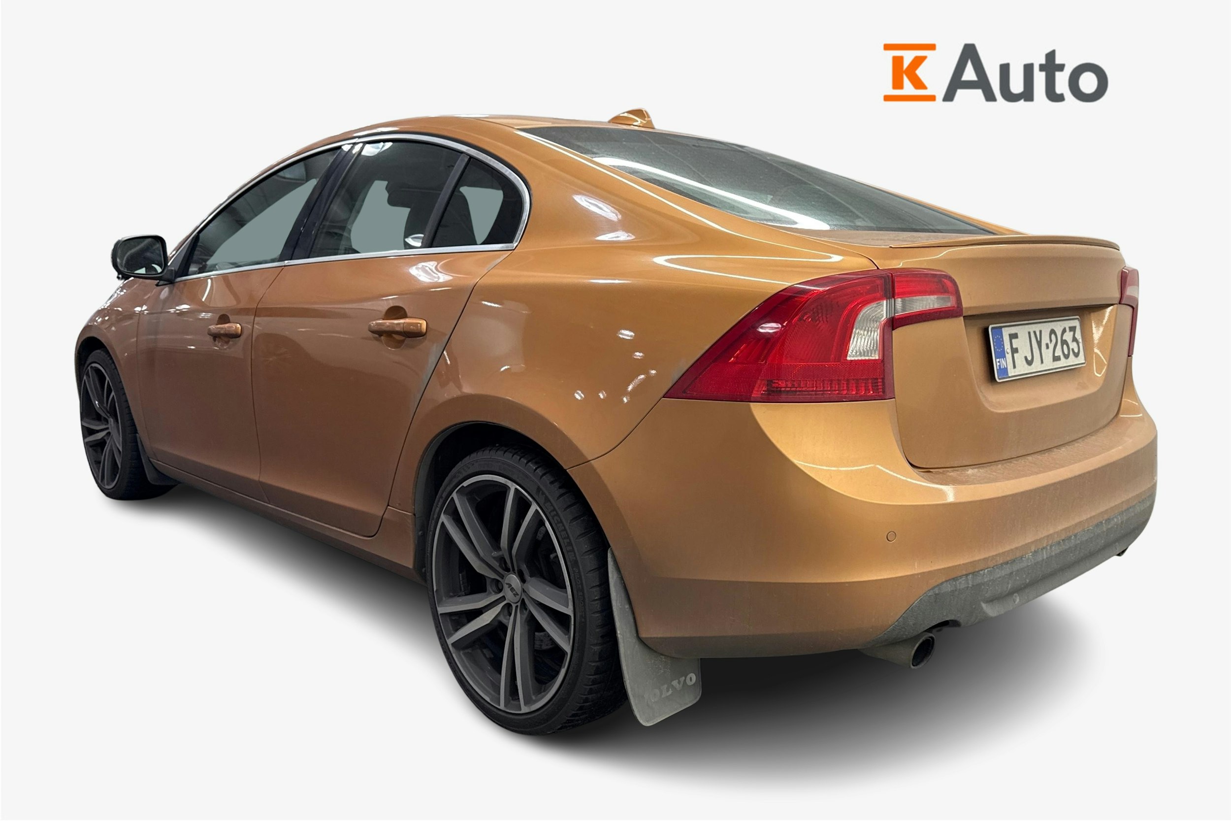 oranssi Volvo S60 2010 kuva 2.